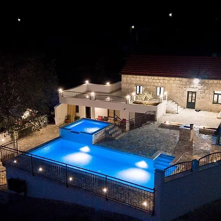Villa Stipanovi Dvori