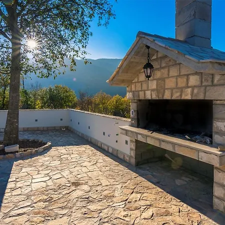 Stipanovi Dvori Villa *